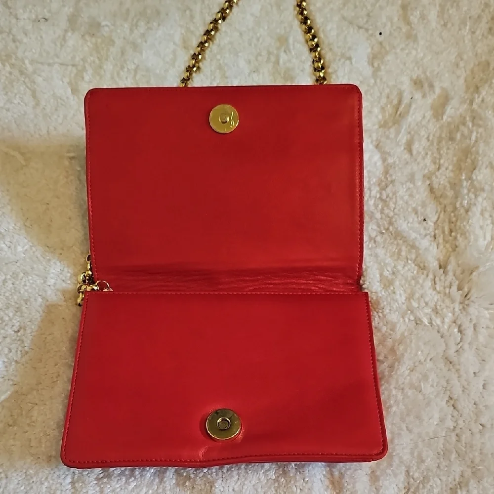 Vintage Salvatore Ferragamo Gancini Red Leather Crossbody Clutch - Picture 2 of 7